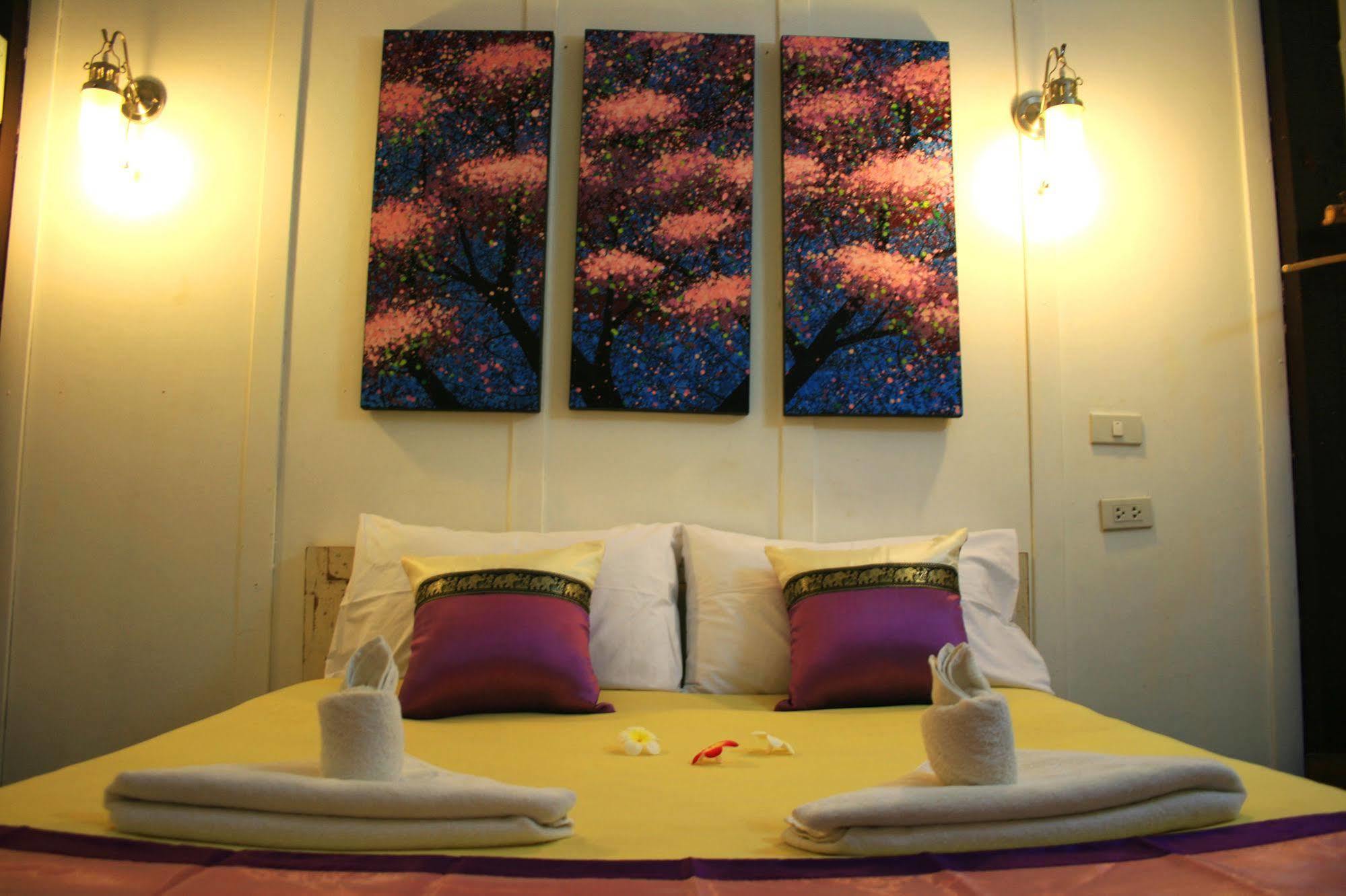 Paifah Boutique House Hotel Exterior photo