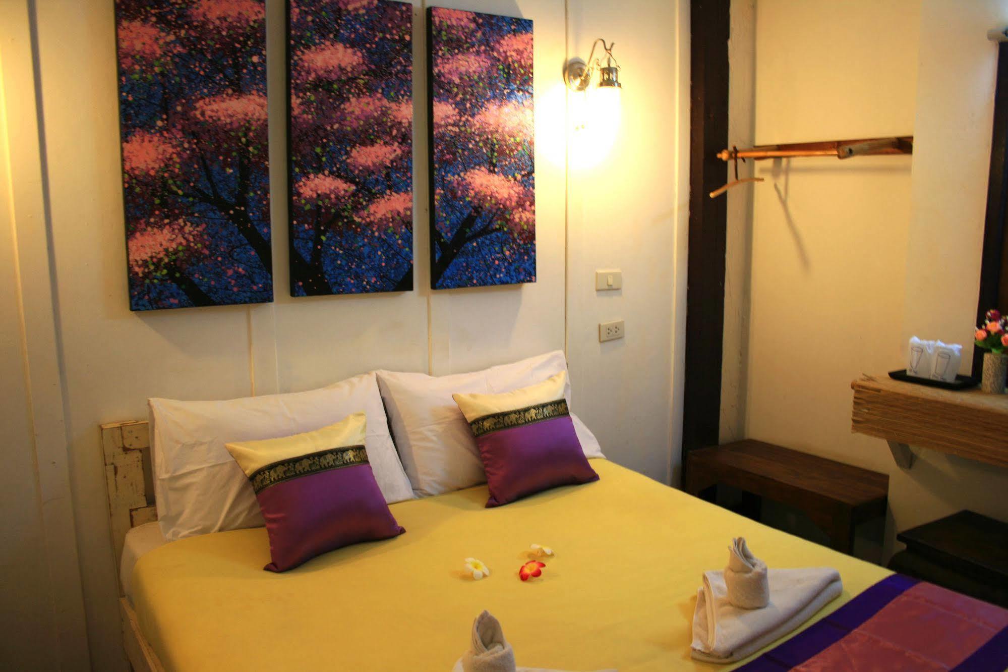 Paifah Boutique House Hotel Exterior photo