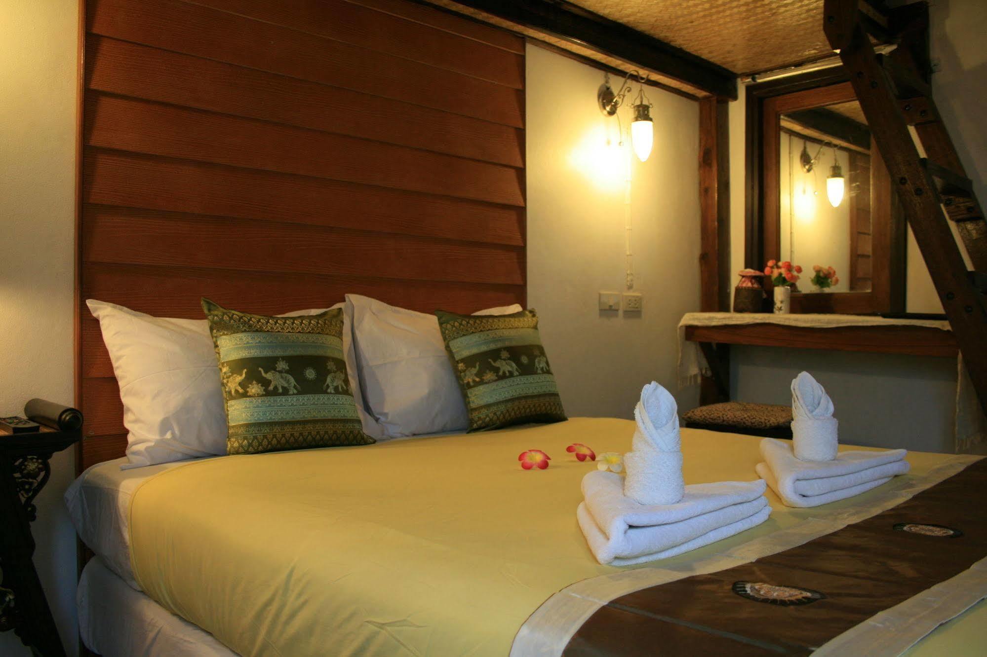 Paifah Boutique House Hotel Exterior photo